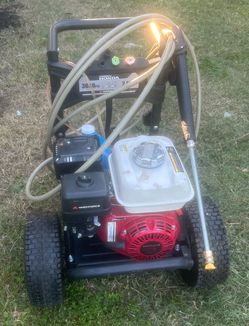 🔥 YARD FORCE 3600 PSI PRESSURE WASHER – HONDA GX200 – LIKE NEW! 🔥 💰 $650 OBO – BEST REASONABLE OFFER! 💥 BARELY USED! STARTS ON THE FIRST PULL! ?