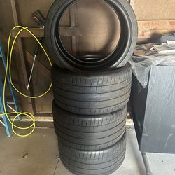 275/30/ZR20 Michelin PS4