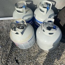 4 EMPTY Propane Tanks $25 Each