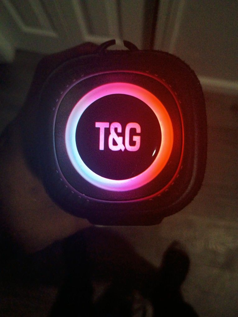 T&J Speaker That Charges Your Phone