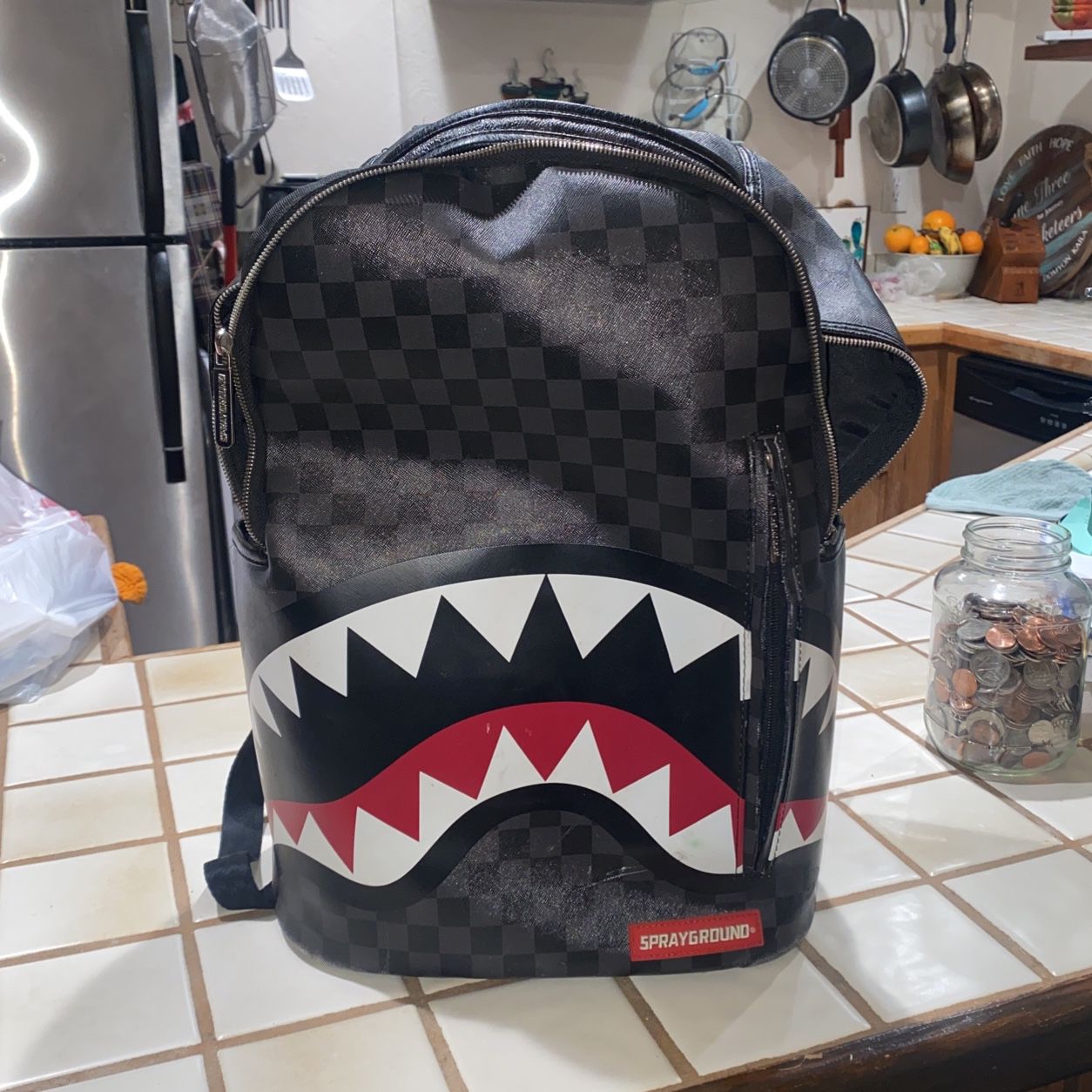 SPRAYGROUND BACKPACK SHARKS PARIS DEADSTOCK AUTHENTIC for Sale in Los  Angeles, CA - OfferUp