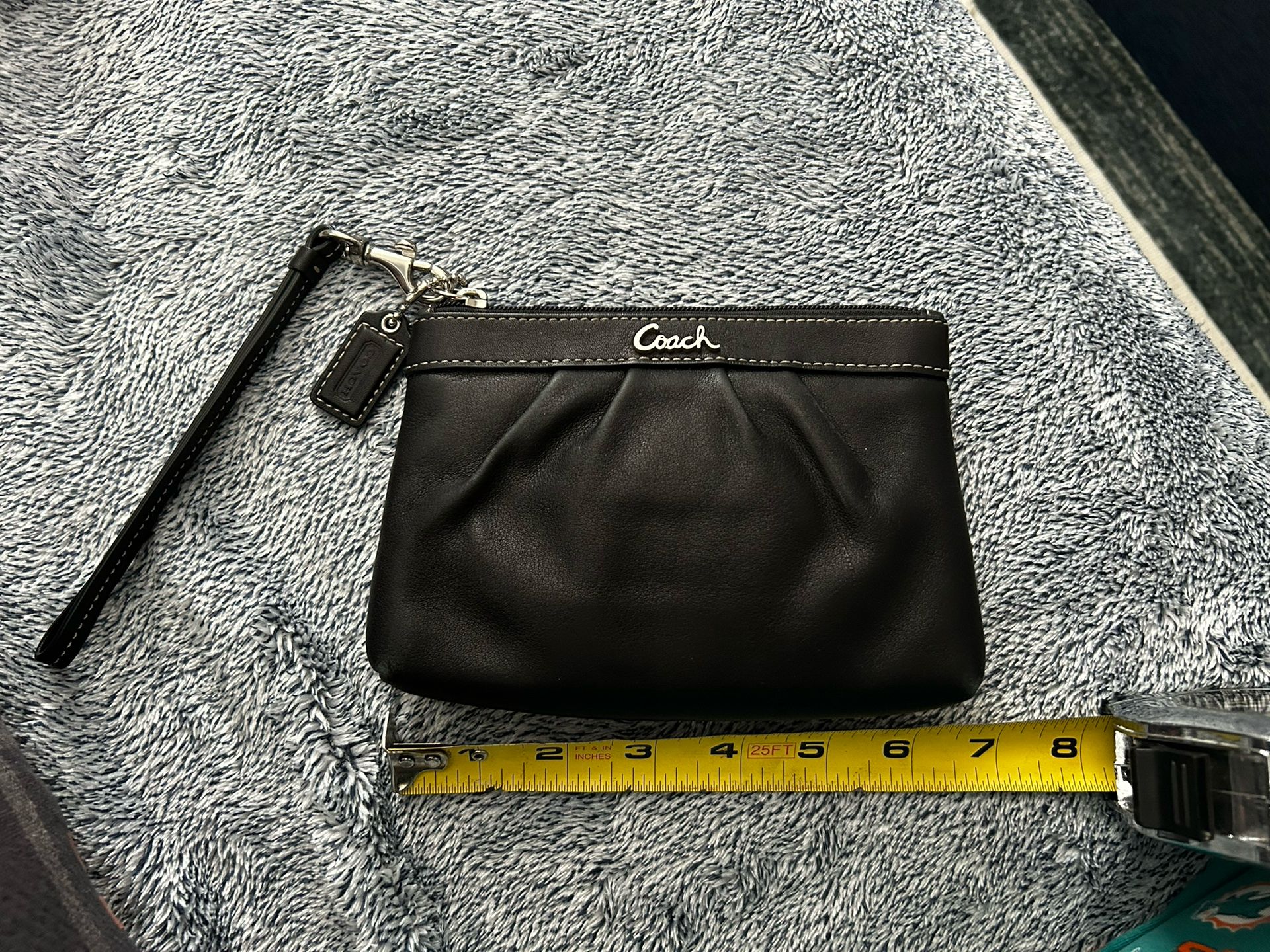 NWOB. Coach Small Leather Wallet, Purse, Wristlet