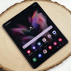 Samsung Galaxy Z Fold 3 -PAYMENTS AVAILABLE-$1 Down Today 