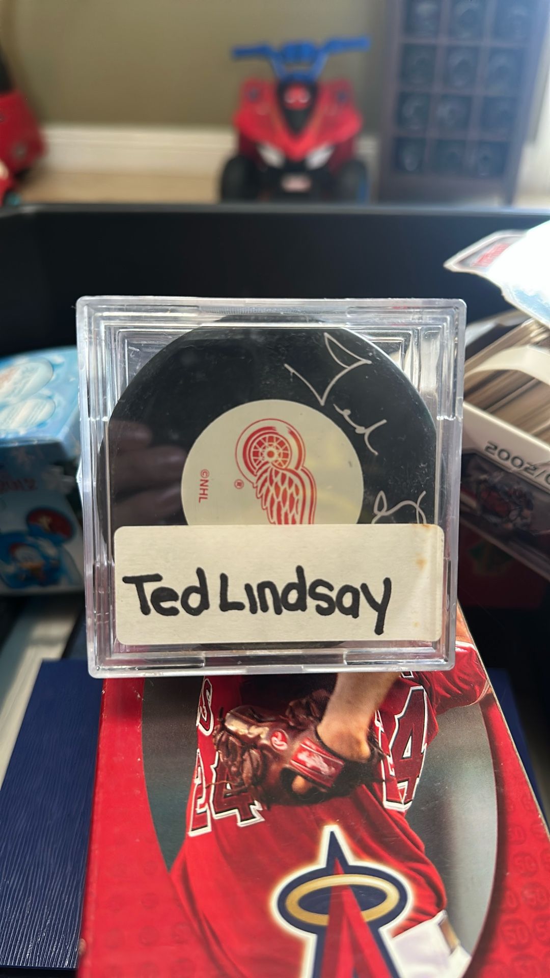 Ted Lindsay Hockey Puck - Signed