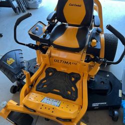 Ultima ZT2 60 in. Fabricated Deck 24HP V-Twin Kawasaki FR Series Engin