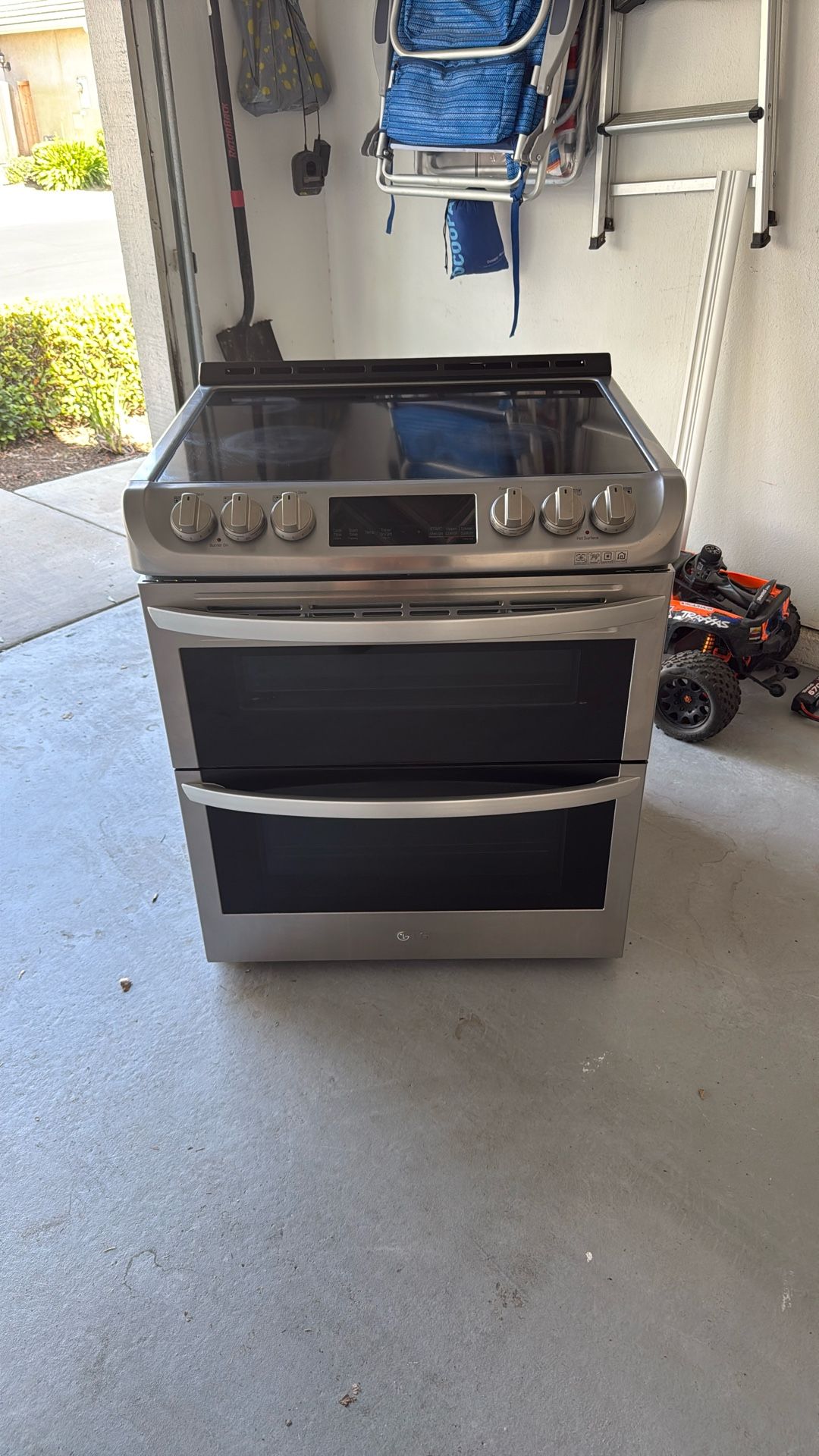 LG Smart Electric Double Oven Range