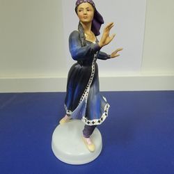 ROYAL DOULTON KURDISH Dancer of the World HN2867 NEW IN BOX