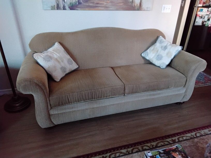 FREE SOFA