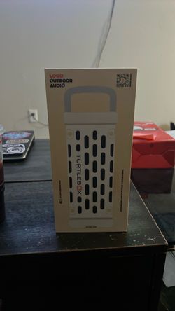 Turtle box speaker