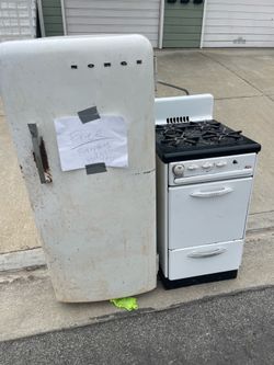 Norge refrigerator/stove