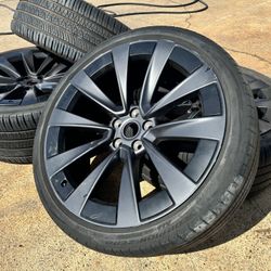  4x 2024 Tesla Model X Plaid Wheels 265/35/22 & 285/35/22 PIRELLI USED TIRES