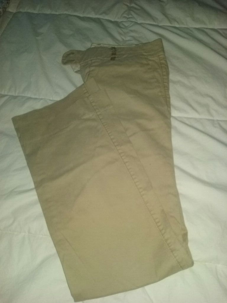 Must go please asap American eagle size 8