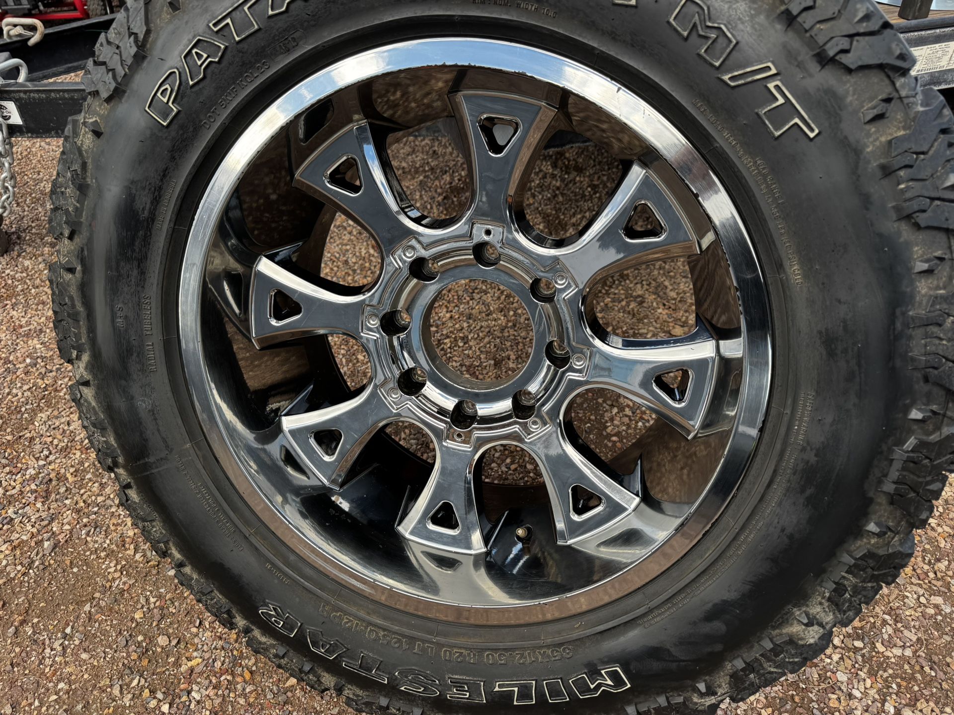 8 Lug  Chevy Rims 