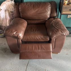 Recliner Couch Free