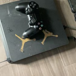 PS4 Slim