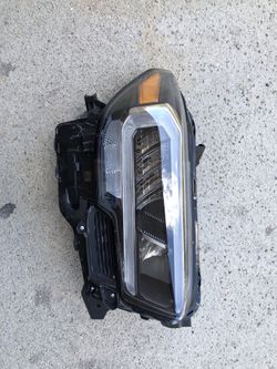 2021 2022 2023 TOYOTA TACOMA HEADLIGHT LED PASSENGER SIDE “R”