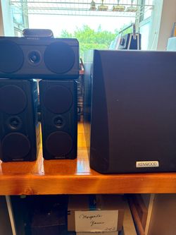 Kenwood KS – 506HT surround sound system set of five black bookshelf speakers