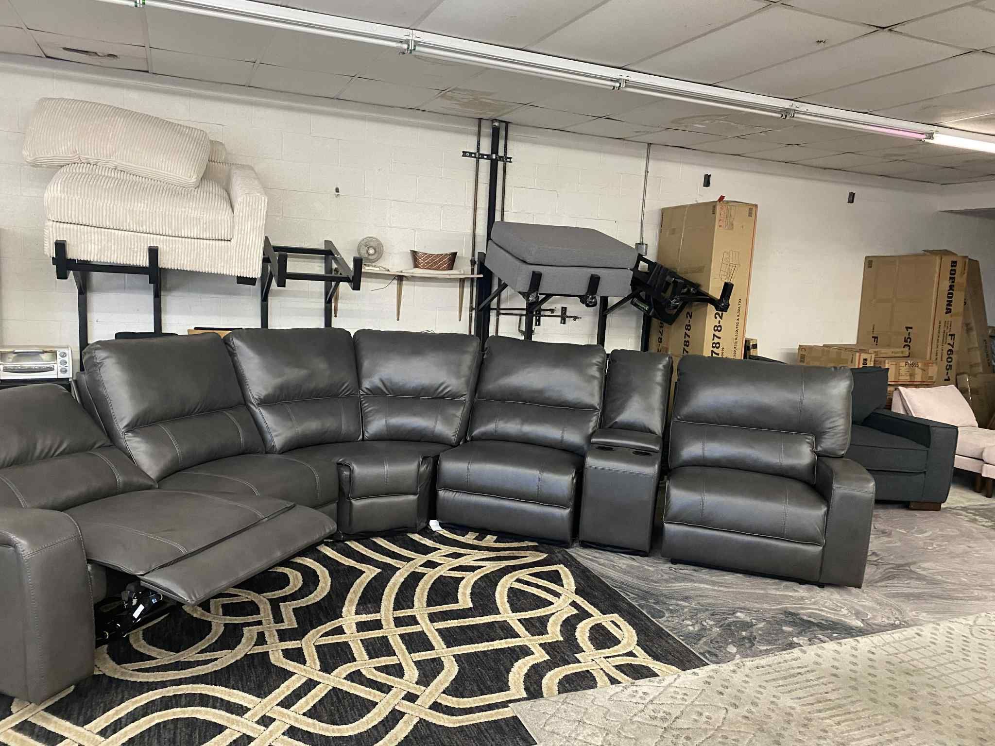 New Power Recliner Sectional Couch with Wide Comfy Seats! Includes Free Delivery 🚚!