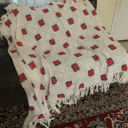Vintage Rose Bower Bedspread Crochet 