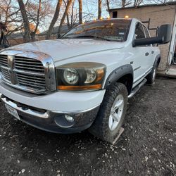 Dodge Ram 1500 4X4