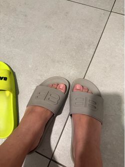 Size 7.5 women’s Balenciaga slides