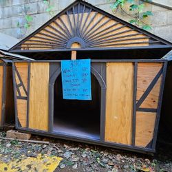 Large Dog House (Ready To Go)