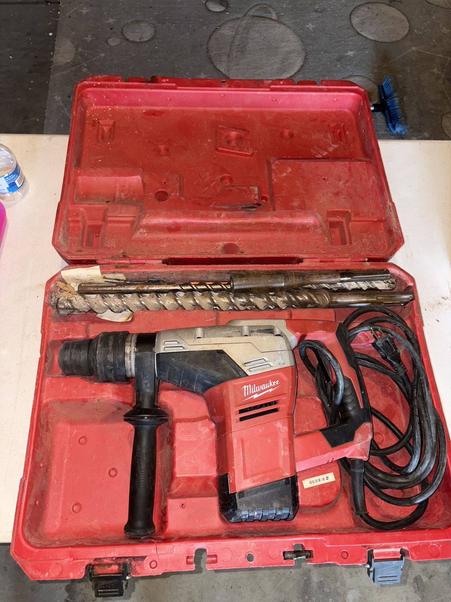Milwaukee Rotary Hammer 