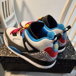 Men's Jordan Spizike Low
Men size 10
Never used.  