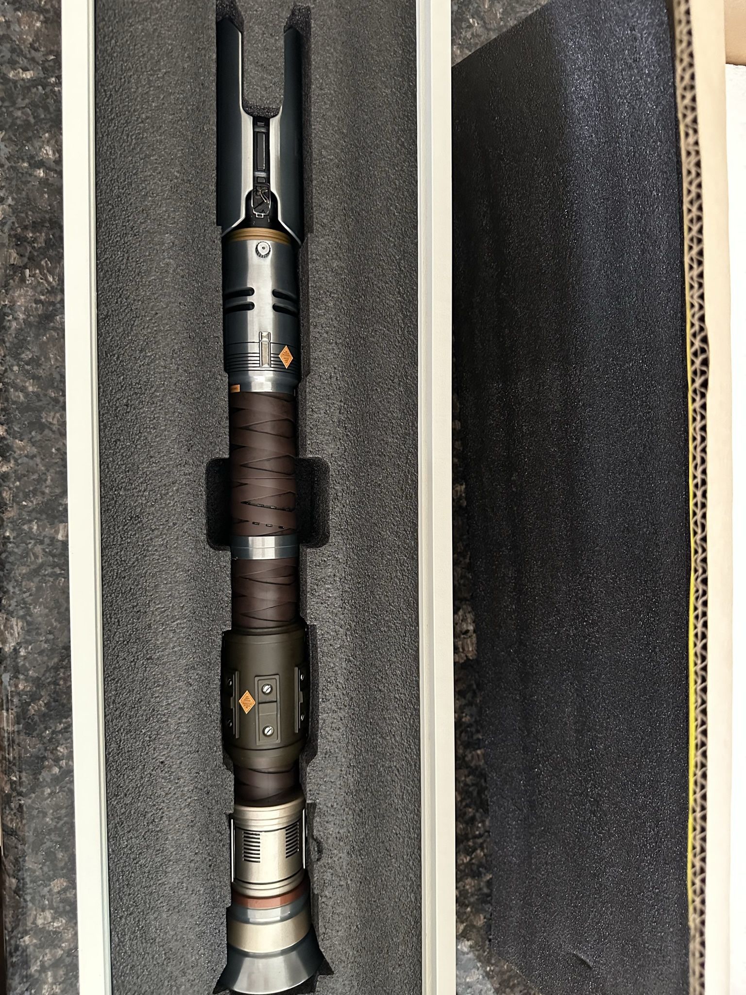 Cal Kestis Legacy Double Hilt Lightsaber - Star Wars Galaxy Edge