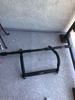 Pull up bar