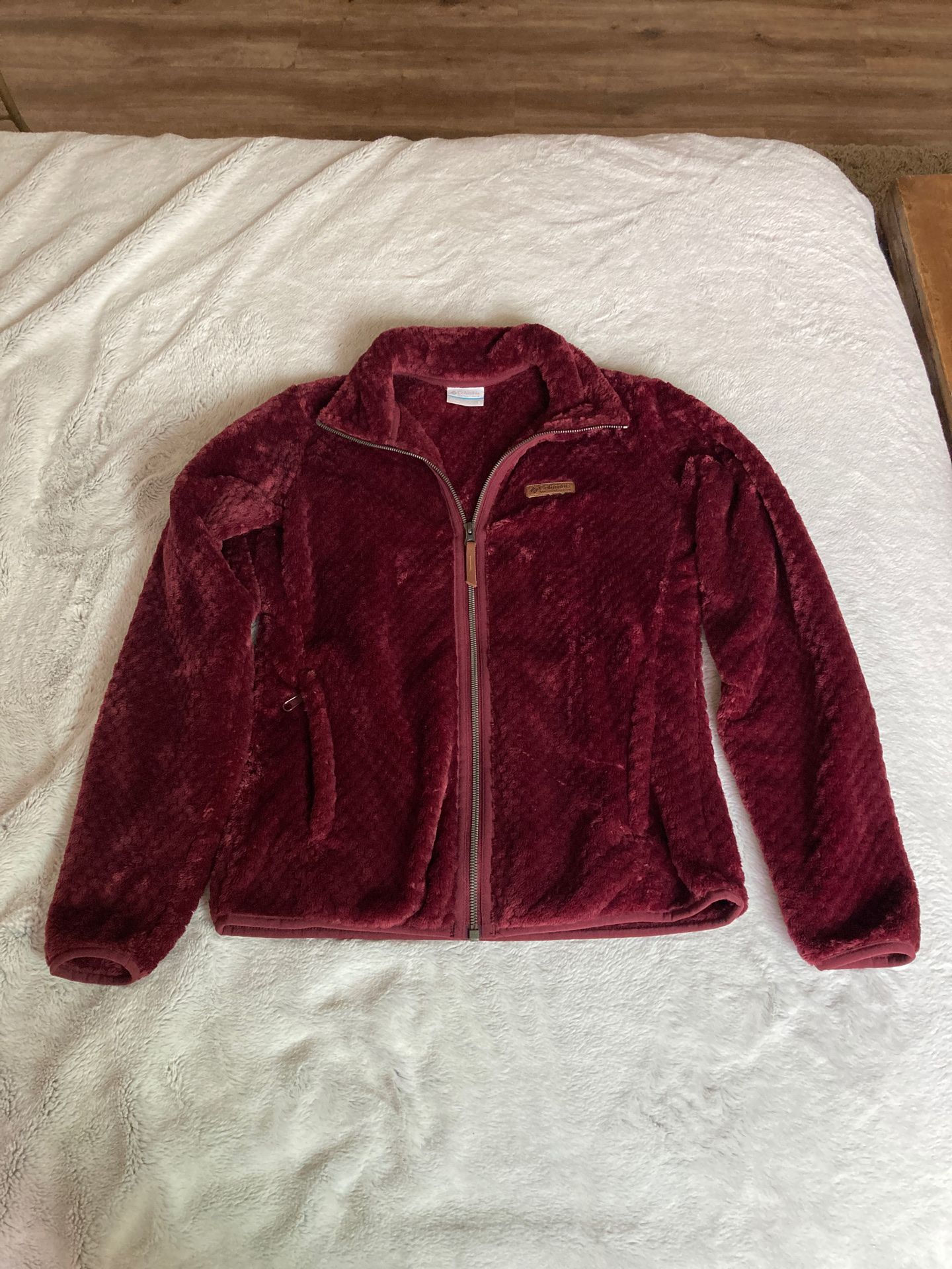 Sherpa Columbia jacket - women’s fire side size small