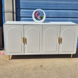BEAUTIFUL WHITE & GOLD ARCHED SIDEBOARD OR BUFFET BRAND NEW 63X17X32 REGULABLE SHELVES