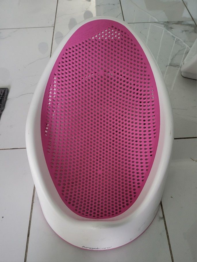 Pink Baby Bath Support