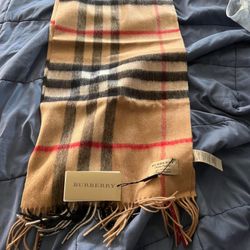 Burberry Scarf 