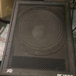 Peavey Dm118 Powered Pa Subwoofers 2 Available 