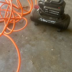 Husky 2 gallon compressor with hose