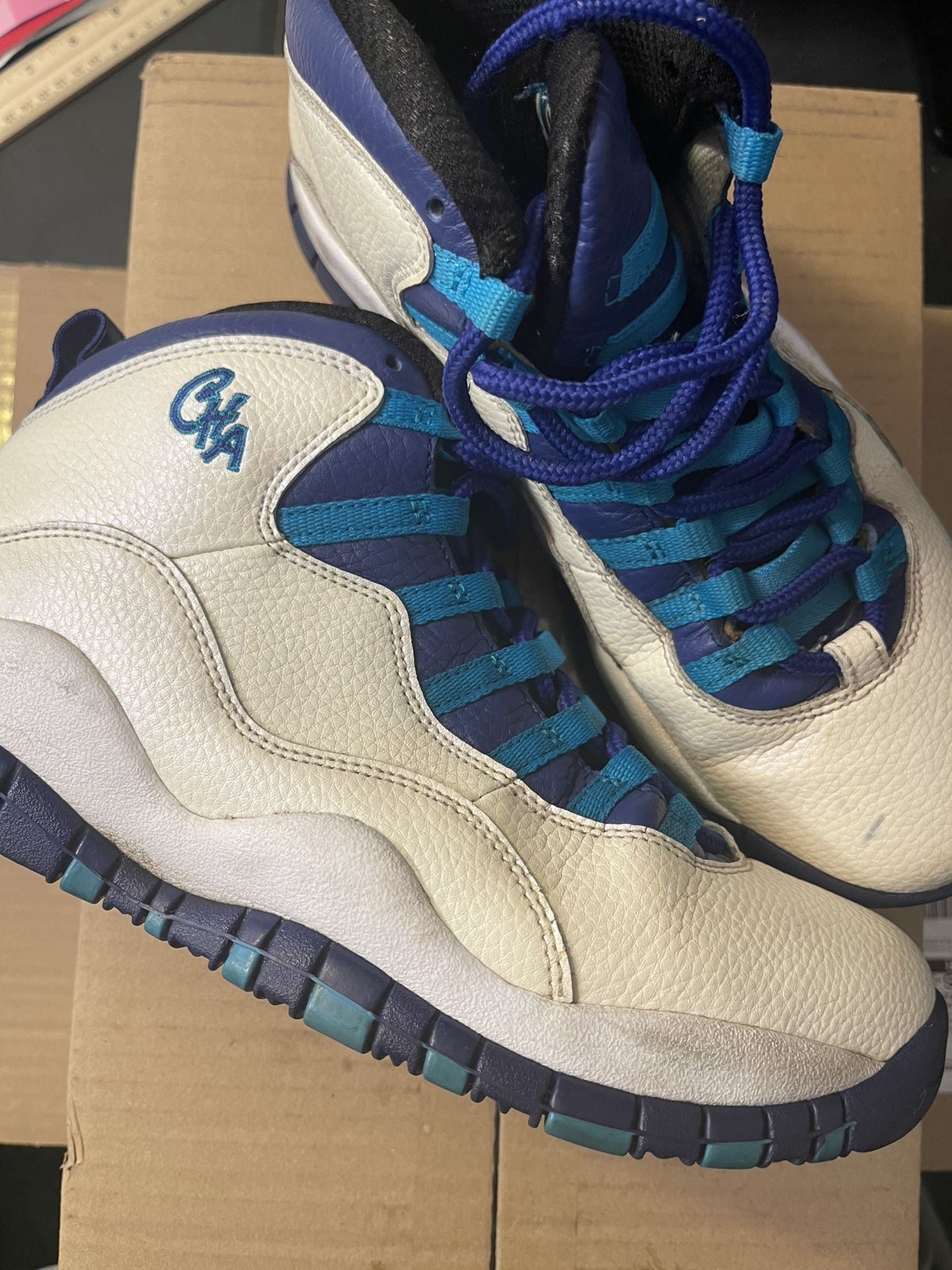 Jordan 10 Retro Charlotte (2016)