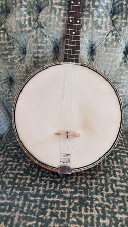 May-Bell Irish Tener banjo