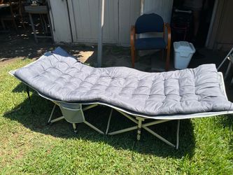 Foldable bed