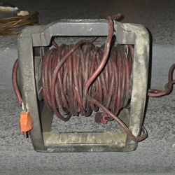 100 Ft Extension Cord 