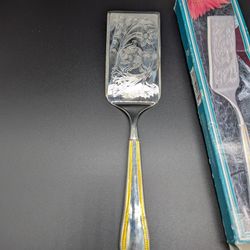 Towle Silversmiths Silver Plated with Gold Accent Beaded Antique Lasagna Server