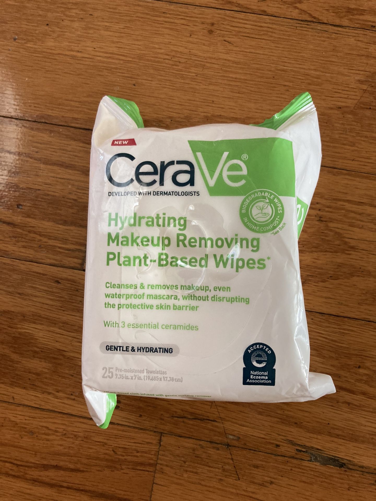 NWT CeraVe Hydrating Makeup Removing Plant-based wipes