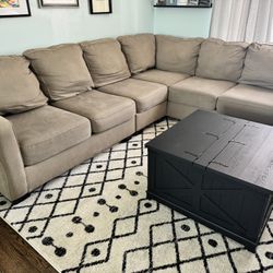 Ashley sectional - Tan 