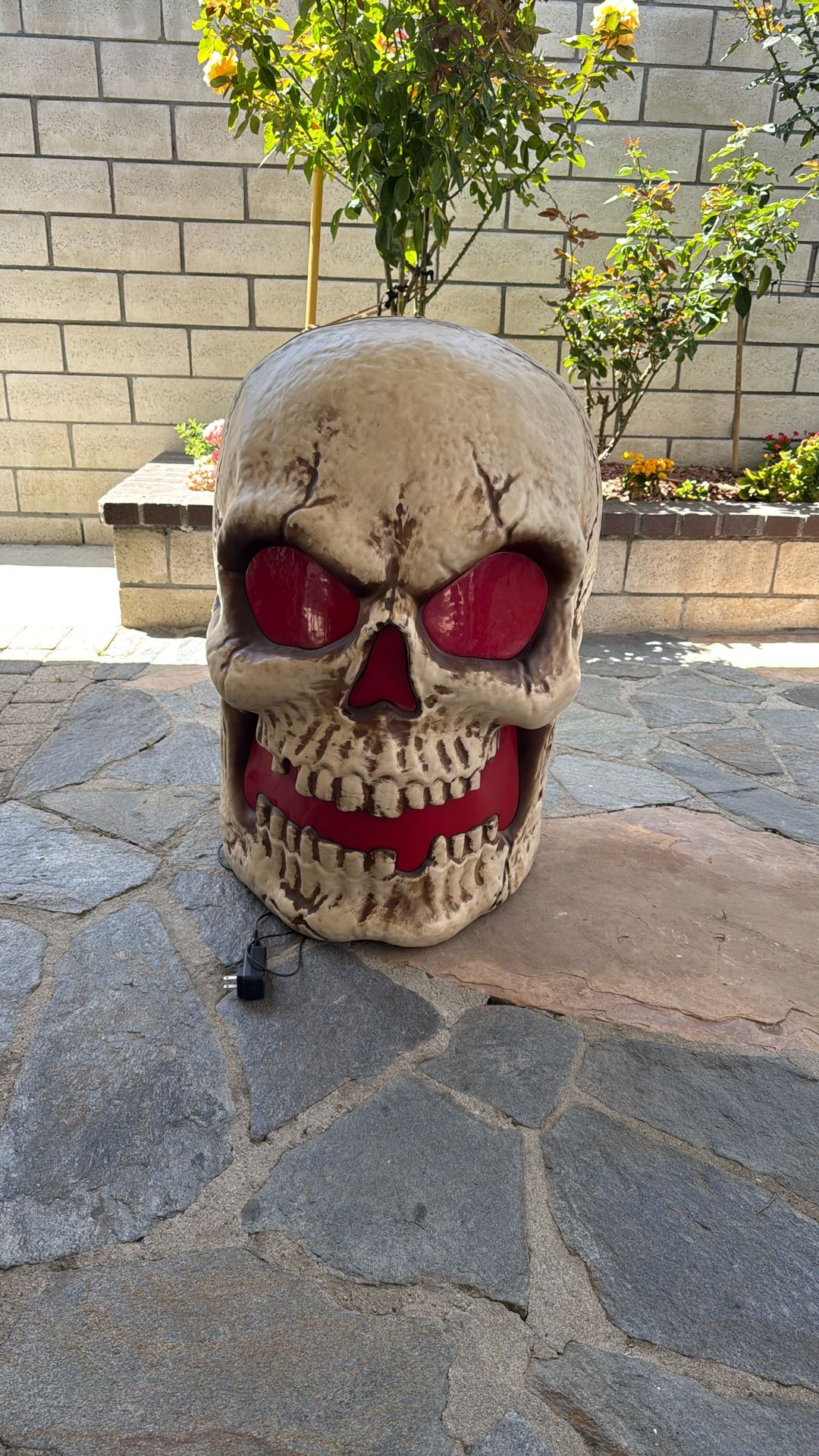 8ft Tall Skull Stack Halloween Decoration