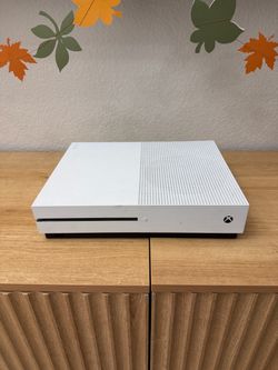Xbox One S 500GB White – Console Only – Great Condition
