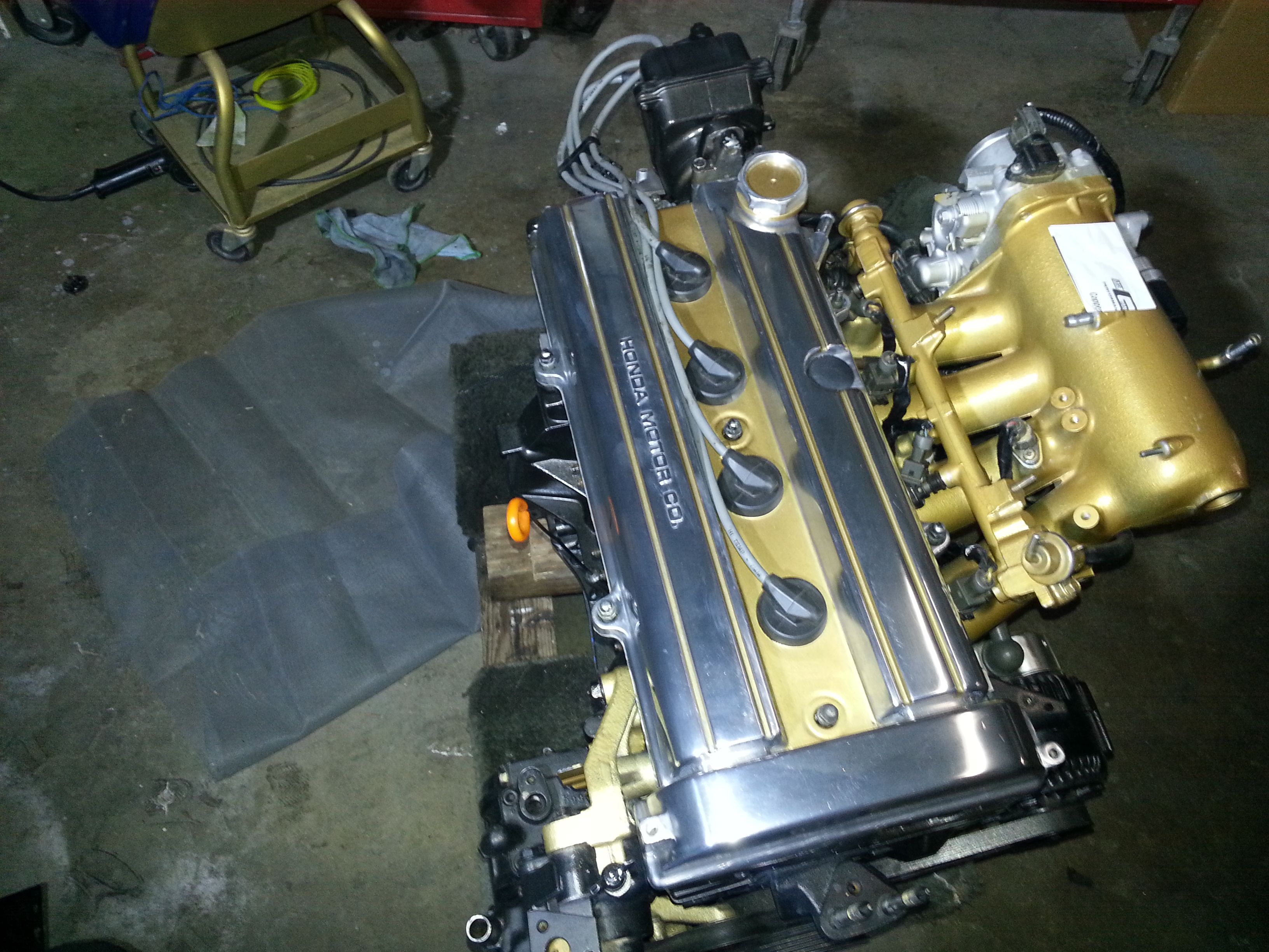 B18B1 VALVE COVER POLISHED or COLBALT BLUE for Sale in Federal Way, WA