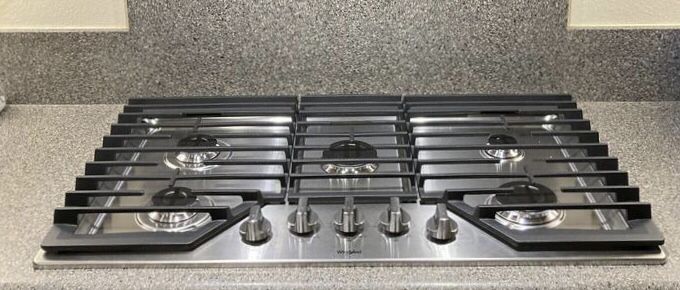 NEW WHIRLPOOL STAINLESS STEEL GAS COOKTOP 36”