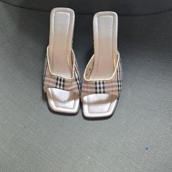 Burberry Shoes Size 7.5
