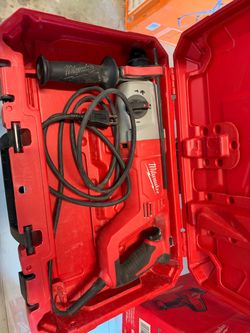 Milwaukee Corded Rotary Hammer Drill with Case