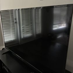 50” Pioneer Roku Smart TV- New Condition